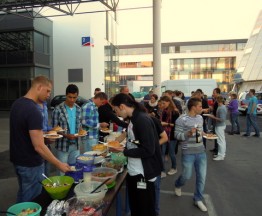 Grillen und Feiern unterm Solardach