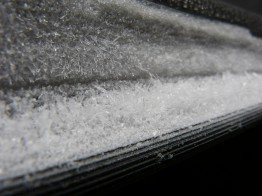 Eiskristalle auf einem Wechselrichter