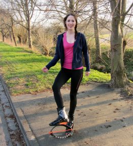 Diana unterwegs mit den Kangoo Jumps