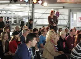 Das Publikum im Parkhaus fiebert mit