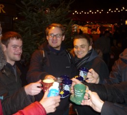 Zum Abschluss gab´s Glühwein für die Studenten