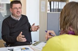 Volker Wachenfeld spricht im Interview über die Beweggründe, weshalb der Windy Boy aus dem Produktportfolio genommen wurde Volker Wachenfeld spricht im Interview über die Beweggründe, weshalb der Windy Boy aus dem Produktportfolio genommen wurde