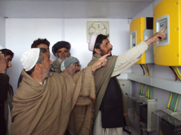 Unsere Sunny Island Batterie-Wechselrichter kommen selbst in Afghanistan zum Einsatz.