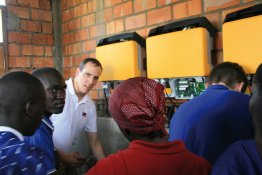 Kooki, Uganda, Solarstrom für eine Berufsschule