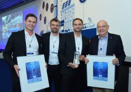 Simon Schandert, Marcus Kruckow, Daniel Hannemann und Torsten Ketelsen bei der smarter E Award 2018-Preisverleihung. 