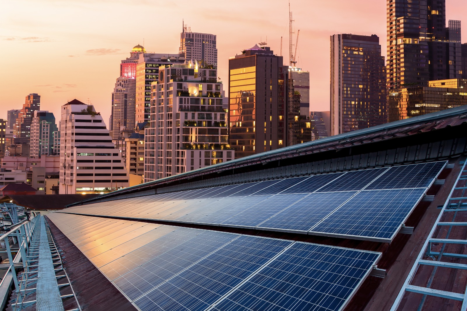 Ticari Binalarda Güneş Enerjisi - Sunny. SMA Corporate Blog