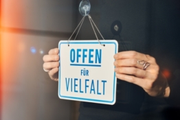 SMA hat sich der Initiative "Offen für Vielfalt" angeschlossen und die Charta der Vielfalt unterzeichnet. 