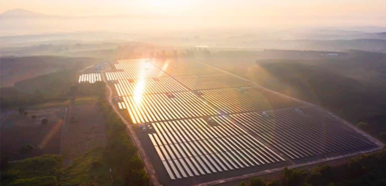 Aumenta el rendimiento de una planta fotovoltaica de gran tamaño con una solución de acoplamiento en corriente continua